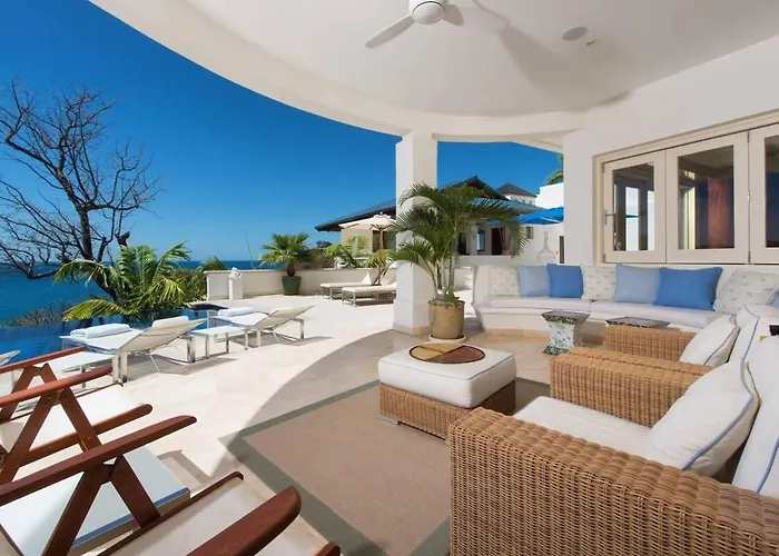 Exquisite Hilltop With Luxurious Modern Design, Sweeping Ocean Views & Sparkling Infinity Pool Сasa de vacaciones *