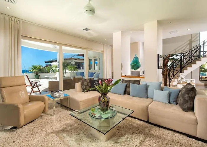 Exquisite Hilltop With Luxurious Modern Design, Sweeping Ocean Views & Sparkling Infinity Pool *