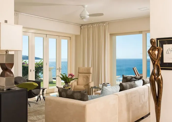 Exquisite Hilltop With Luxurious Modern Design, Sweeping Ocean Views & Sparkling Infinity Pool